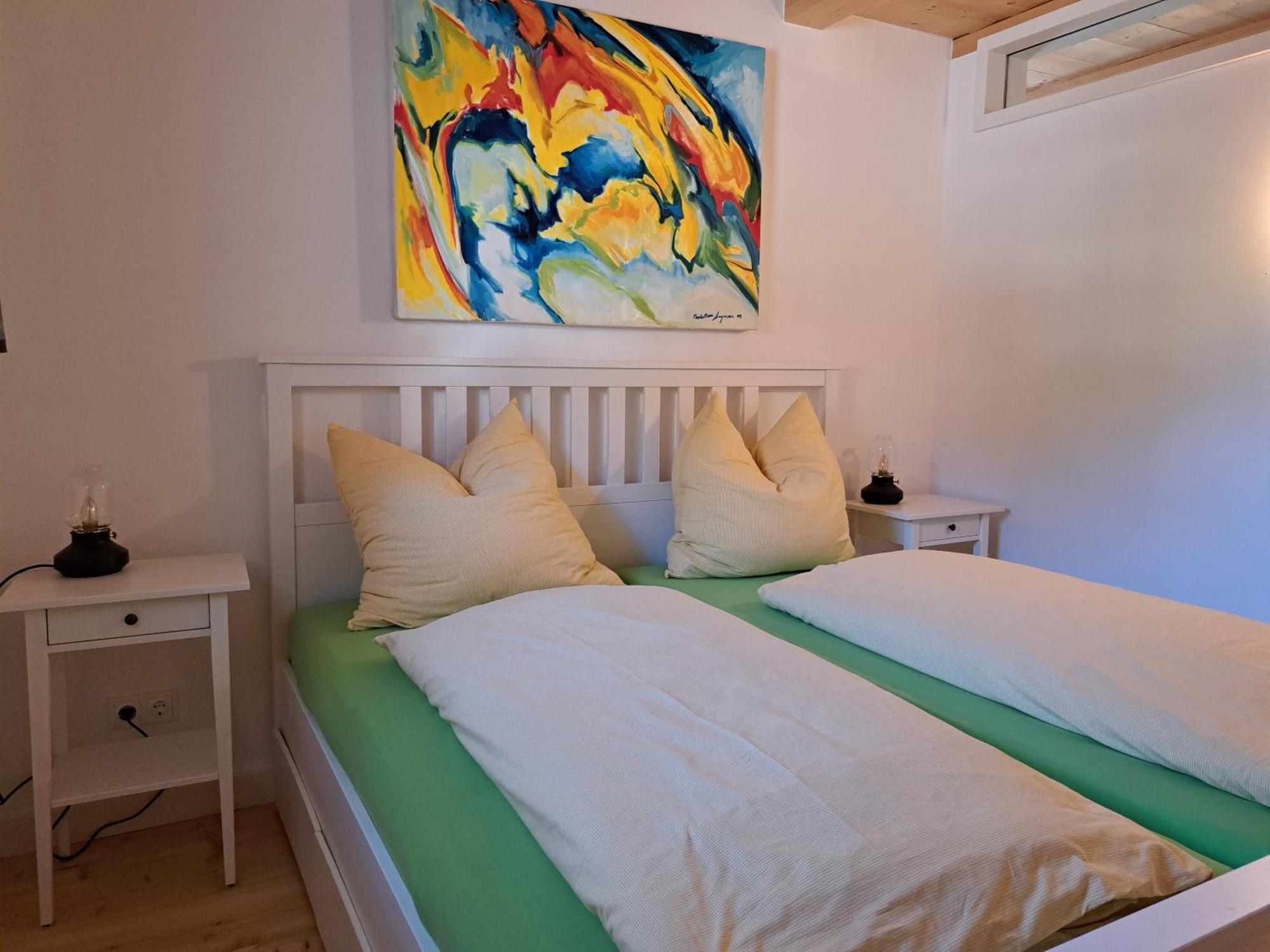 Neu! Im Lueftlmalereck, Hennalahaus Apartament