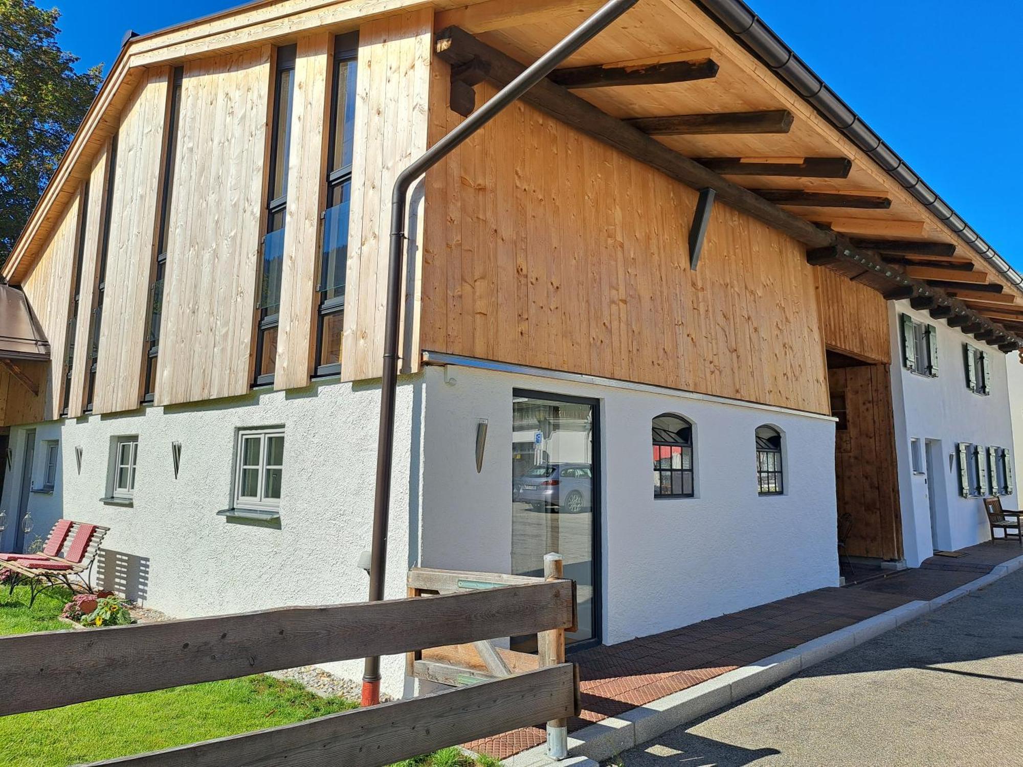 Neu! Im Lueftlmalereck, Hennalahaus * Oberammergau