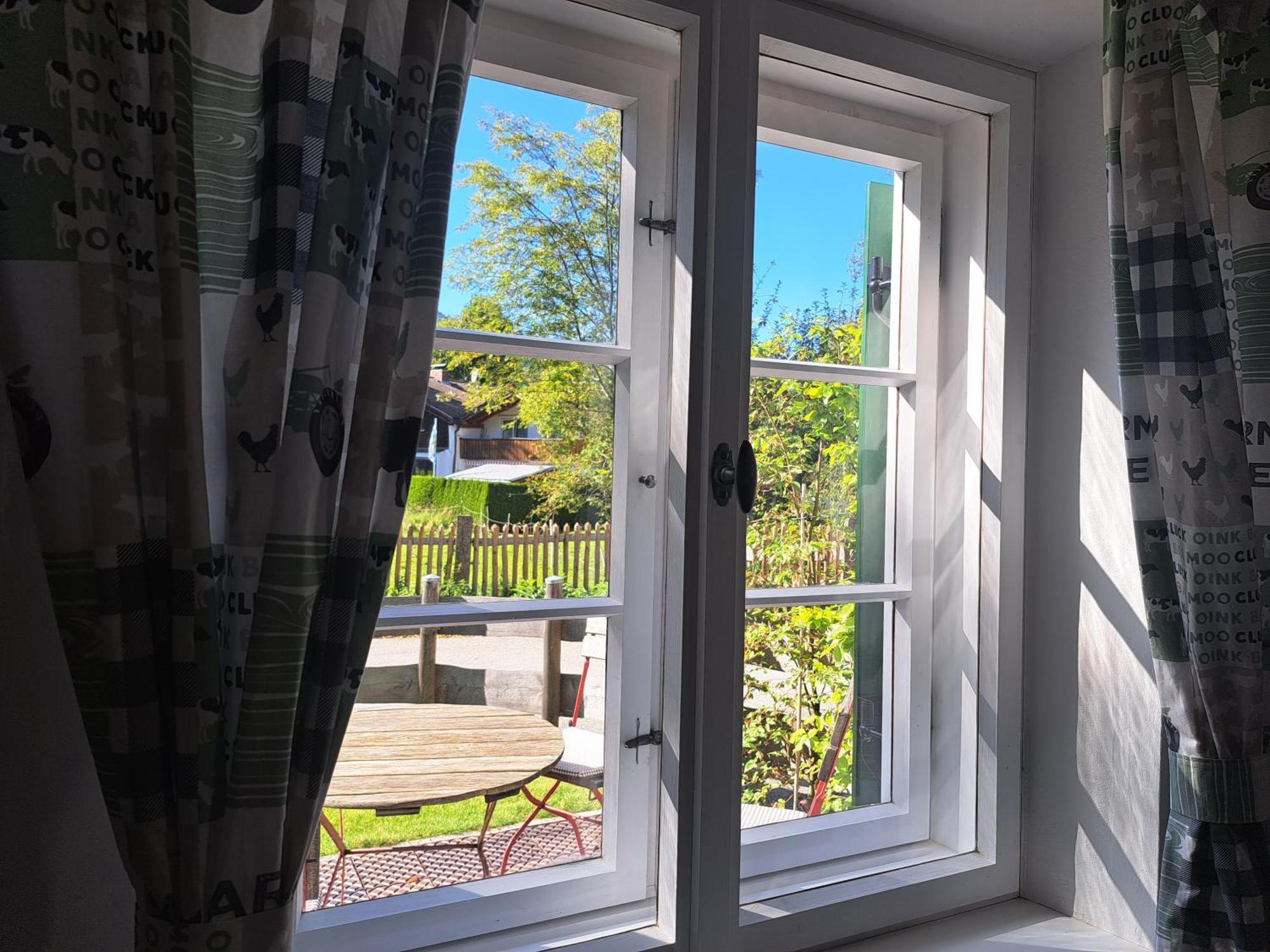Apartment Neu! Im Lueftlmalereck, Hennalahaus *