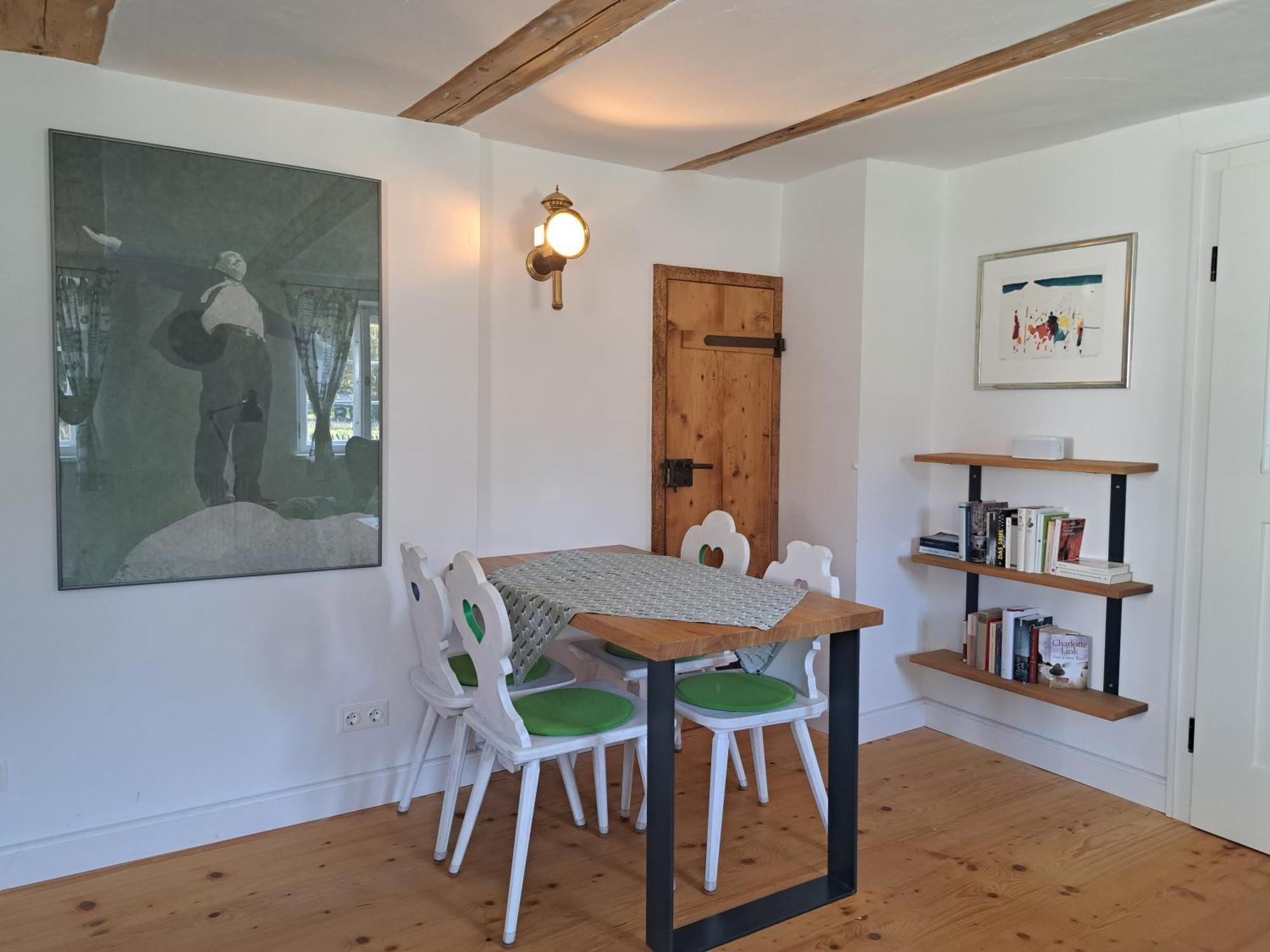 Apartment Neu! Im Lueftlmalereck, Hennalahaus