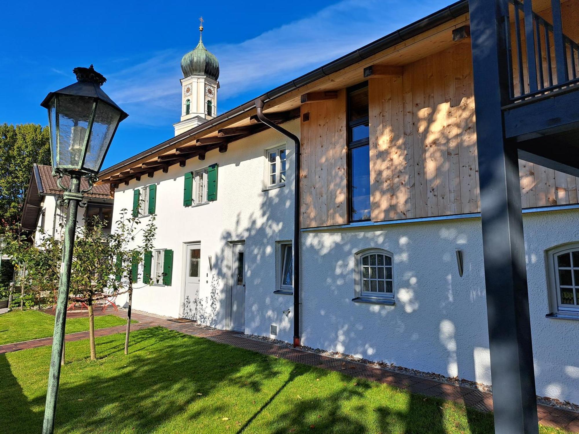 Neu! Im Lueftlmalereck, Hennalahaus Oberammergau