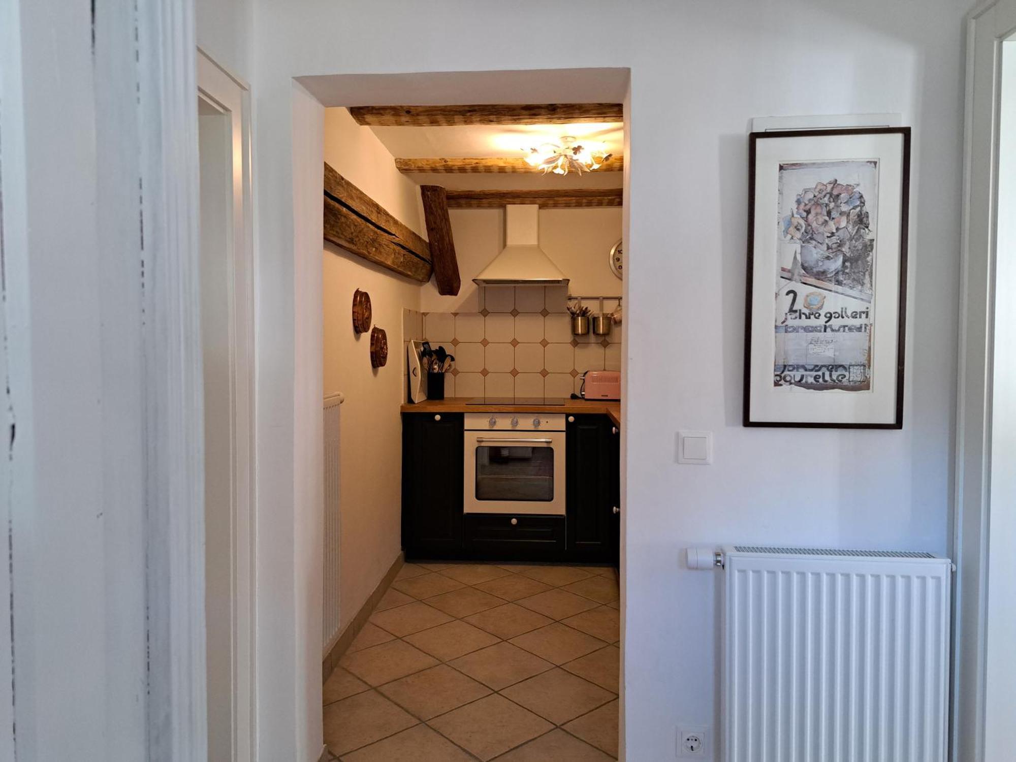 Neu! Im Lueftlmalereck, Hennalahaus